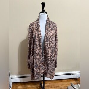 Cuddle duds womens drape front cheetah cardigan - EUC